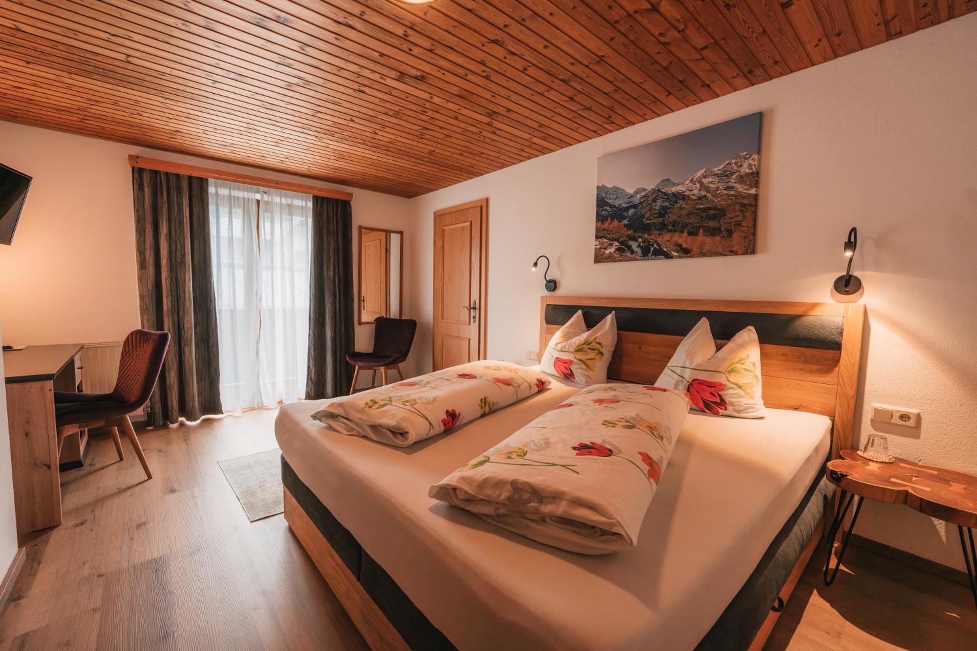 Pension Andrea Fusch an der Grossglocknerstrasse ภายนอก รูปภาพ