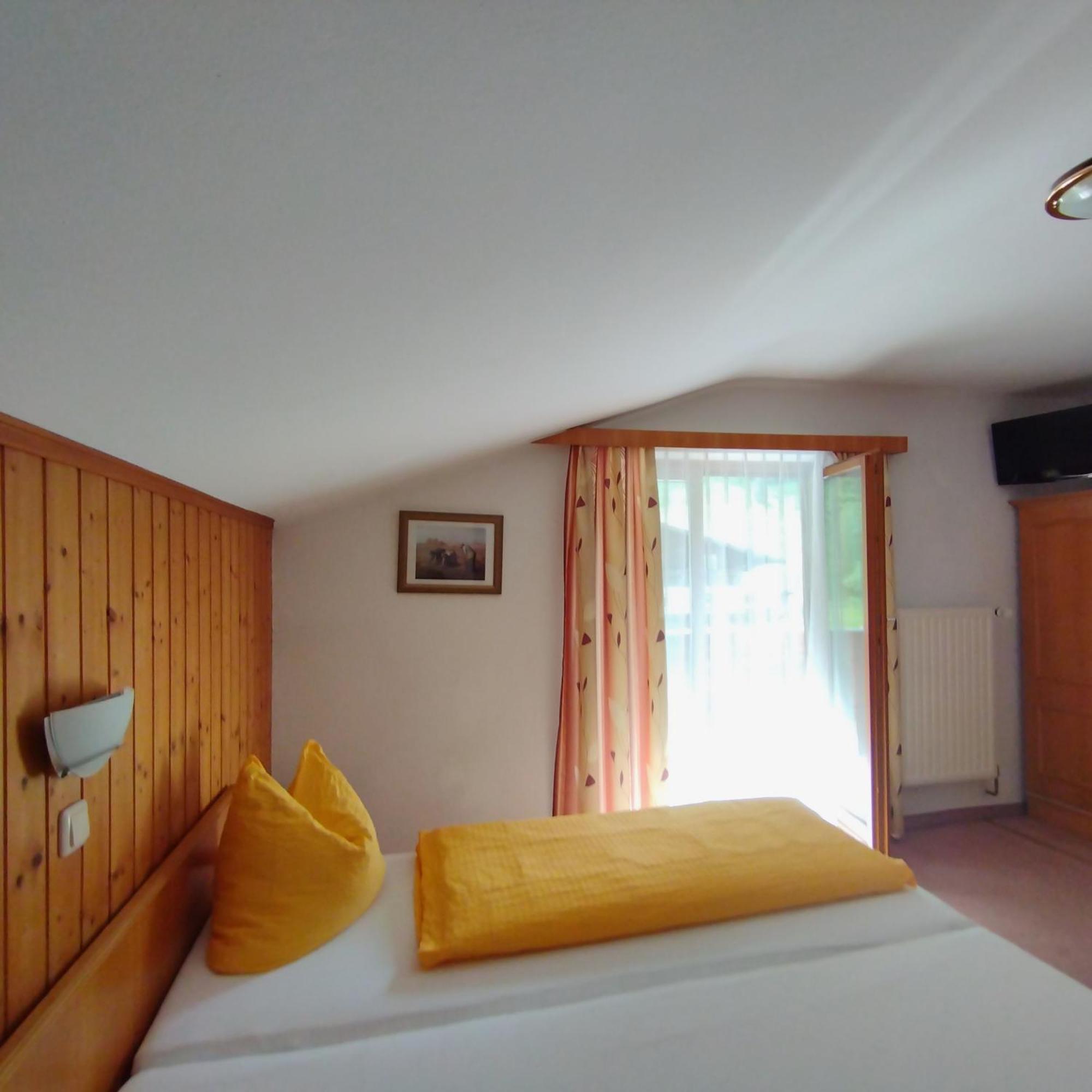 Pension Andrea Fusch an der Grossglocknerstrasse ภายนอก รูปภาพ